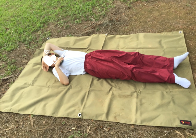 オレゴニアンキャンパー グランドシート L サイズはソロキャンプで使うには大きい？