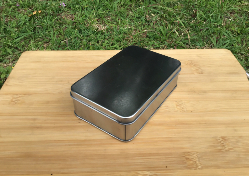 スチール缶（10.7cm×7.2cm×3cm）