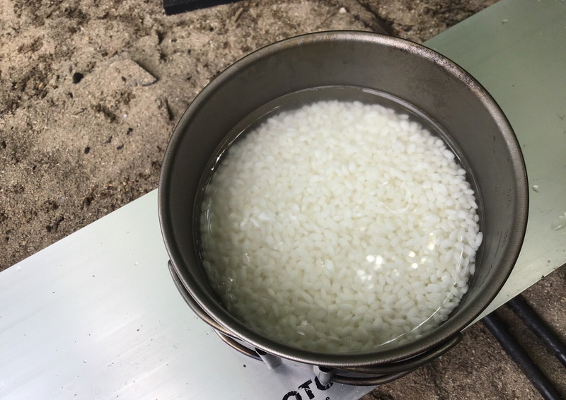 水蒸気炊飯の場合は無洗米1合に対しお水を200ccを投入