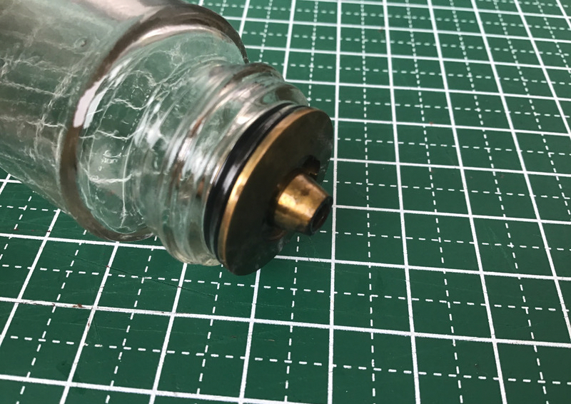 ムラエ LUNAX MINI MGT-4の口金とS＆B さんしょうの粉の瓶がシンデレラフィット